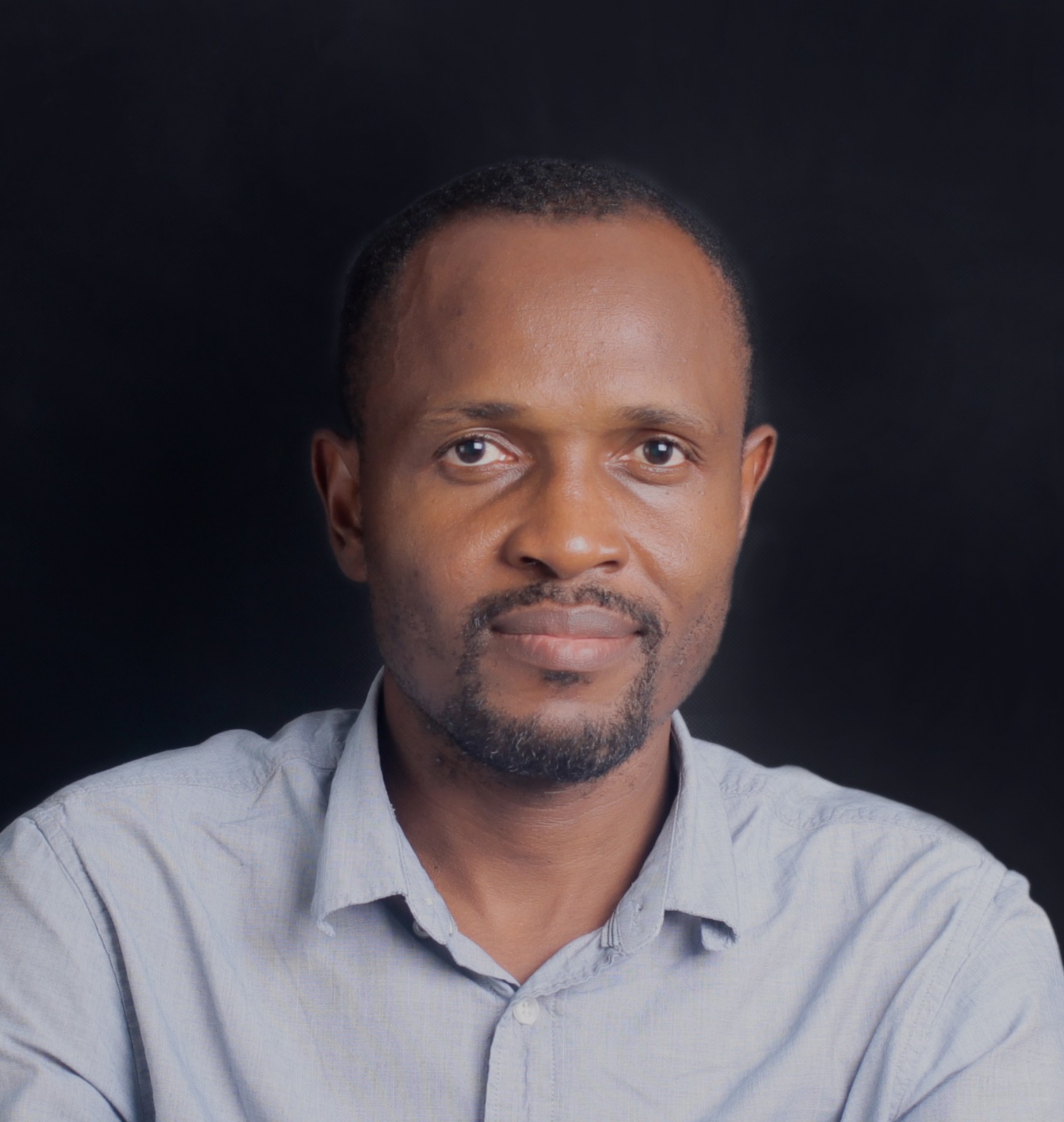 Portrait of Kenneth Oshioma, founding partner at Altiora Advisory